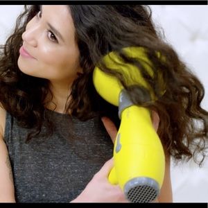 Drybar buttercup blow dryer + diffuser
